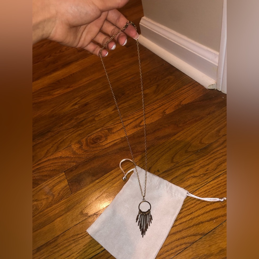 arrow/feather necklaces! - Picture 3 of 4